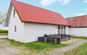 Nice Home In Glemmingebro With Wifi, Löderup